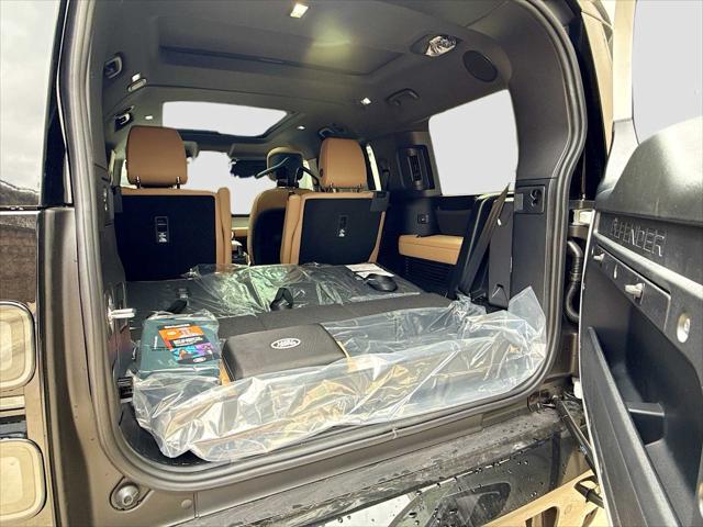 2026 Land Rover Defender P400 X-Dynamic SE