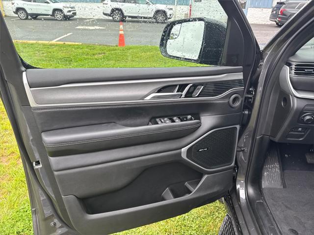 2026 Jeep Grand Wagoneer Limited Altitude 4x4