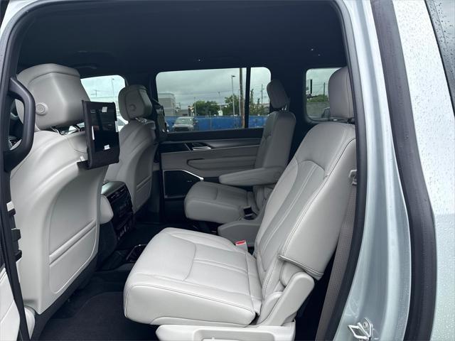 2026 Jeep Grand Wagoneer Limited Altitude 4x4