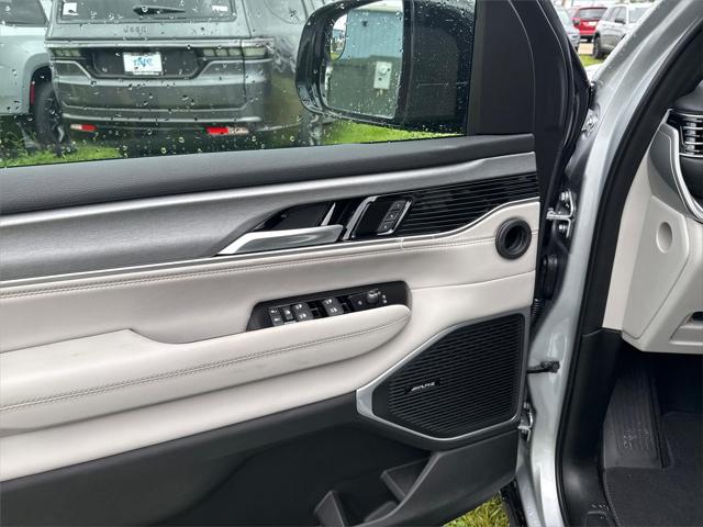 2026 Jeep Grand Wagoneer Limited Altitude 4x4