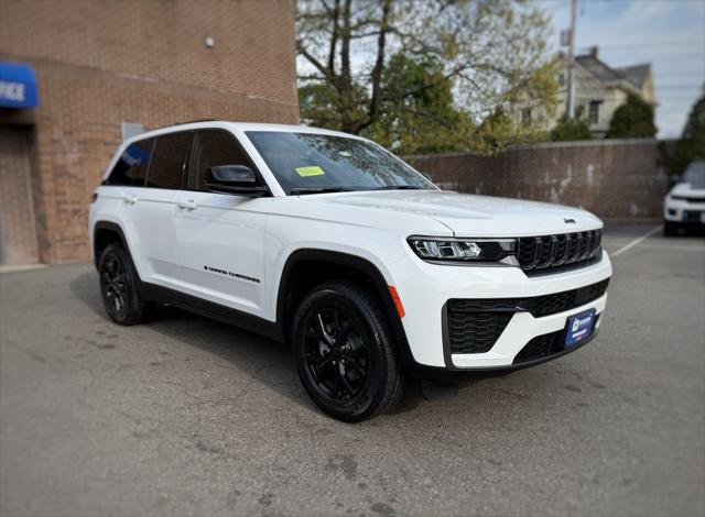 2026 Jeep Grand Cherokee GRAND CHEROKEE LAREDO ALTITUDE 4X4 2026 Jeep Grand Cherokee GRAND CHEROKEE LAREDO ALTITUDE 4X4