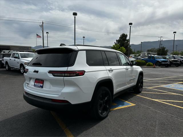 2023 Jeep Grand Cherokee L Altitude 4x4