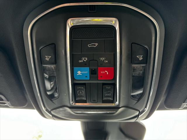 2023 Jeep Grand Cherokee L Altitude 4x4