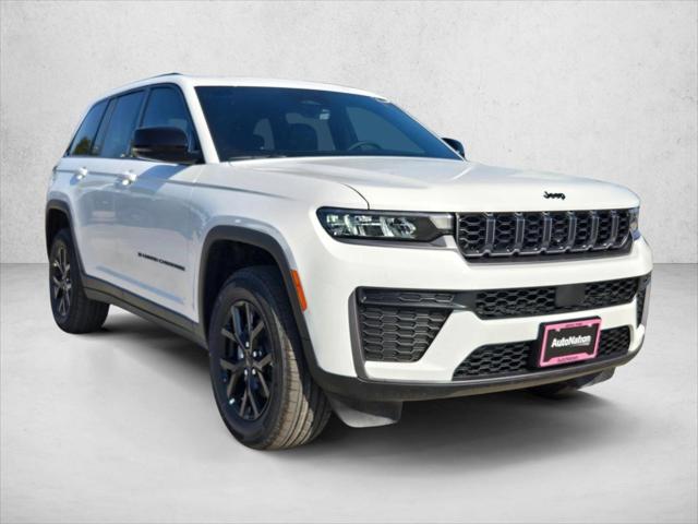 2026 Jeep Grand Cherokee Altitude 4x4