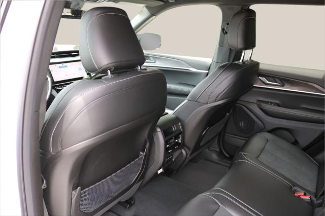 2026 Jeep Grand Cherokee Altitude 4x4