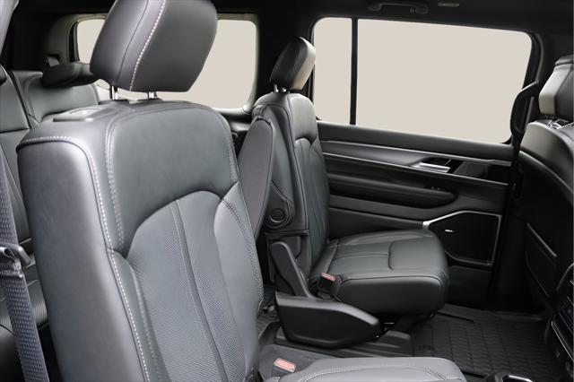 2026 Jeep Grand Wagoneer Upland 4x4