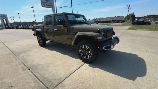 2026 Jeep Gladiator GLADIATOR SAHARA 4X4