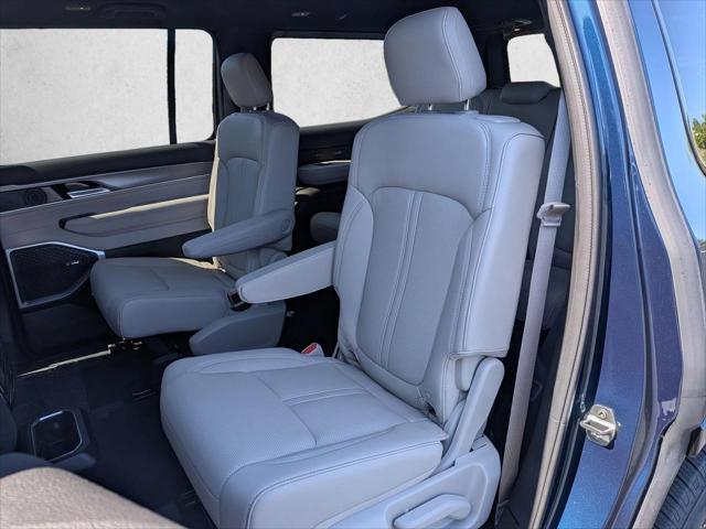 2026 Jeep Grand Wagoneer Limited Altitude 4x4