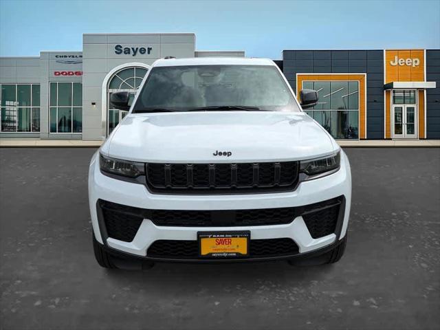 2026 Jeep Grand Cherokee Altitude 4x4