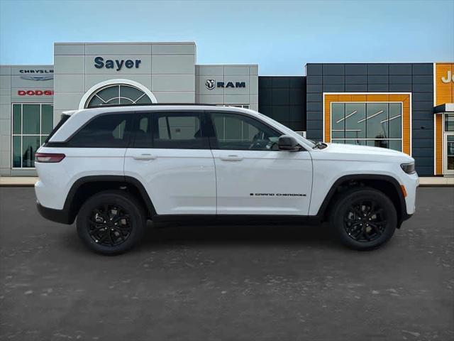 2026 Jeep Grand Cherokee Altitude 4x4