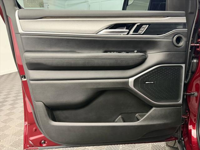 2026 Jeep Grand Wagoneer Limited Altitude 4x4