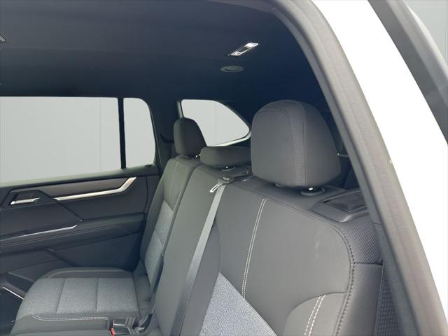 2026 GMC Acadia Elevation FWD