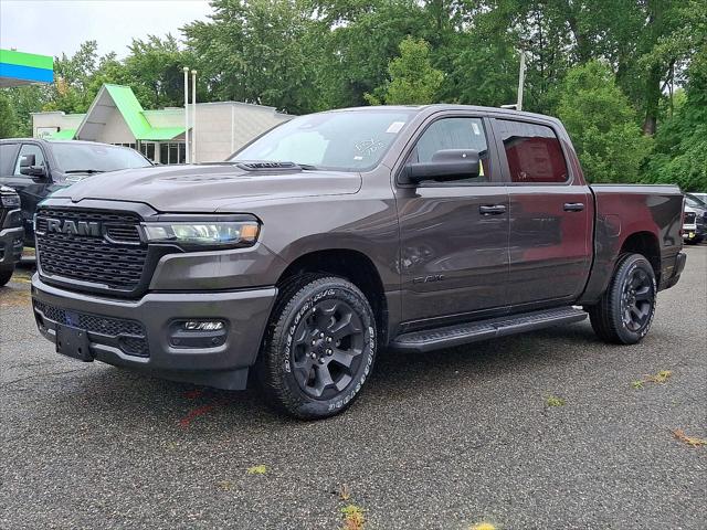 2026 RAM 1500 RAM 1500 EXPRESS CREW CAB 4X4 57 BOX