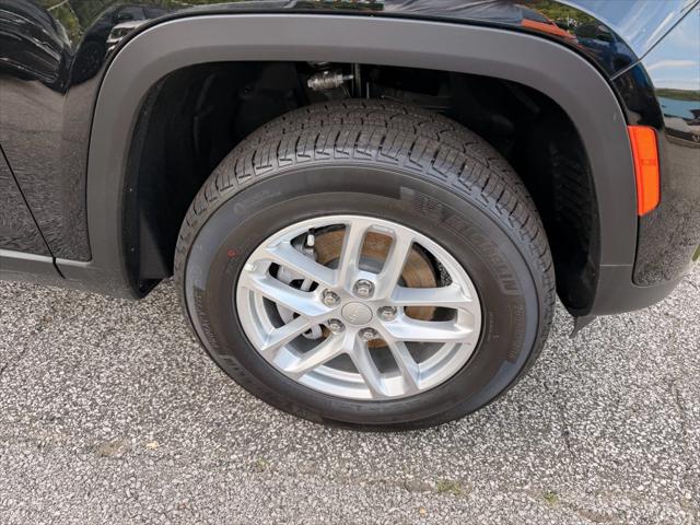 2026 Jeep Grand Cherokee GRAND CHEROKEE LAREDO X 4X4 2026 Jeep Grand Cherokee GRAND CHEROKEE LAREDO X 4X4