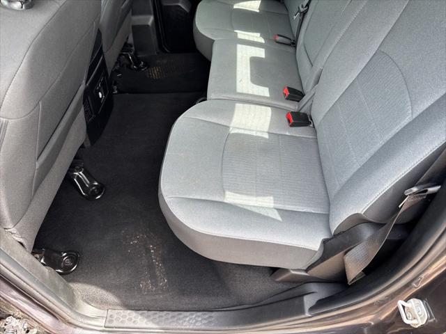 2023 Ram 1500 Classic SLT Crew Cab 4x4 5'7" Box