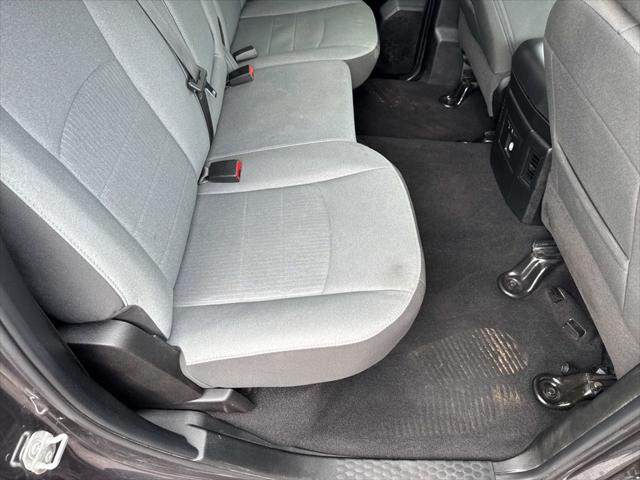 2023 Ram 1500 Classic SLT Crew Cab 4x4 5'7" Box