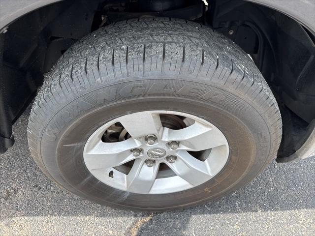 2023 Ram 1500 Classic SLT Crew Cab 4x4 5'7" Box