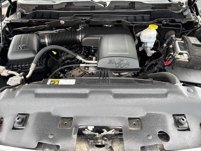 2023 Ram 1500 Classic SLT Crew Cab 4x4 5'7" Box