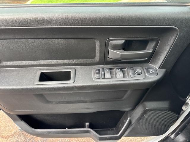 2024 Ram 3500 Tradesman Crew Cab 4x4 8' Box