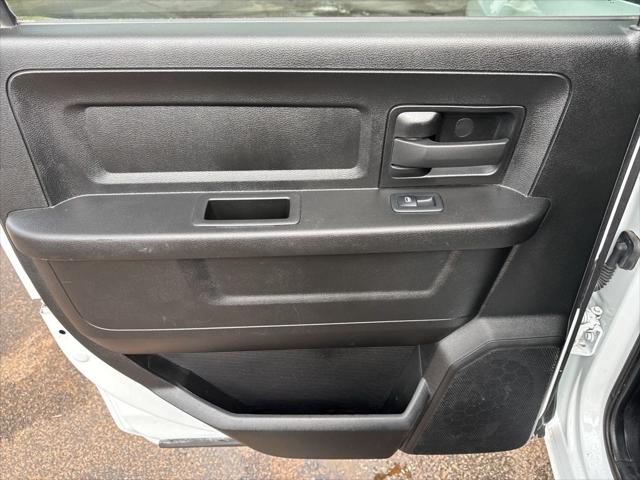 2024 Ram 3500 Tradesman Crew Cab 4x4 8' Box