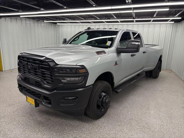 2026 RAM Ram 3500 RAM 3500 TRADESMAN CREW CAB 4X4 8 BOX