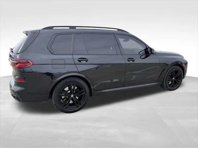 2024 BMW X7 M60i
