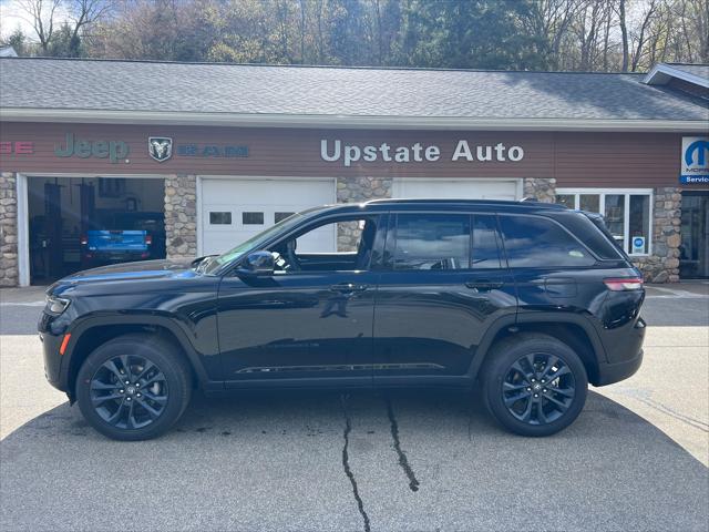 2026 Jeep Grand Cherokee 85th Anniversary Edition