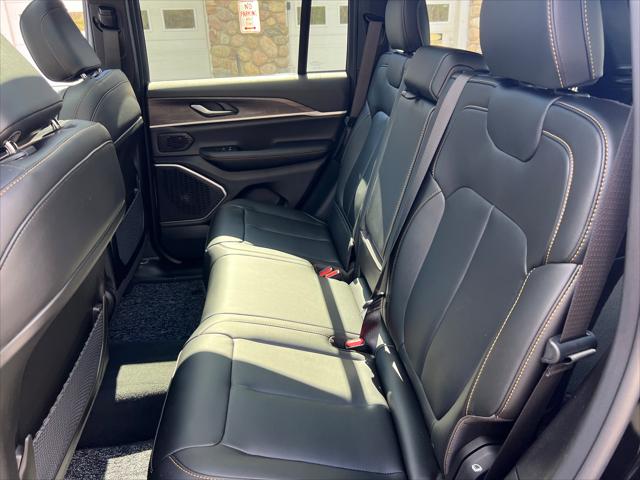 2026 Jeep Grand Cherokee 85th Anniversary Edition