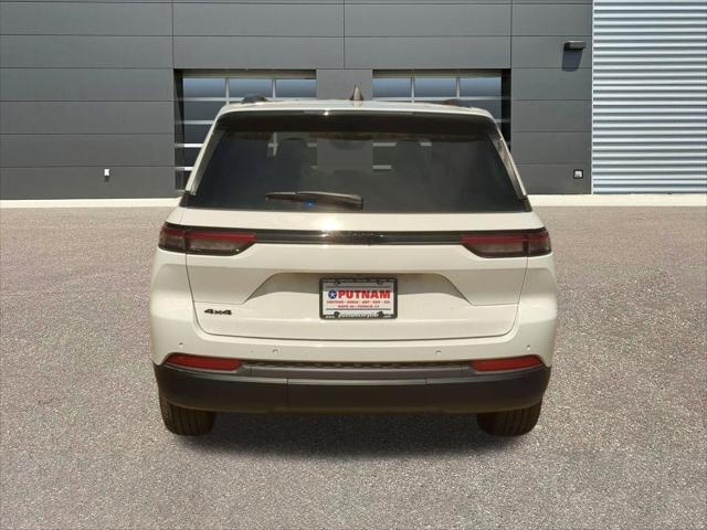 2026 Jeep Grand Cherokee Altitude 4x4