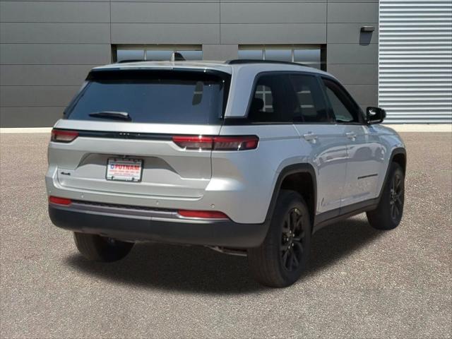 2026 Jeep Grand Cherokee Altitude 4x4