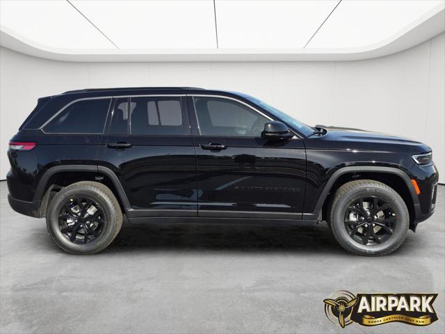 2026 Jeep Grand Cherokee GRAND CHEROKEE LAREDO ALTITUDE 4X4 2026 Jeep Grand Cherokee GRAND CHEROKEE LAREDO ALTITUDE 4X4