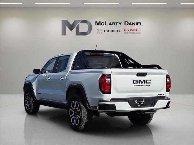 2026 GMC Canyon AT4, 4WD