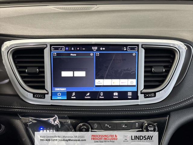 2026 Chrysler Pacifica Select