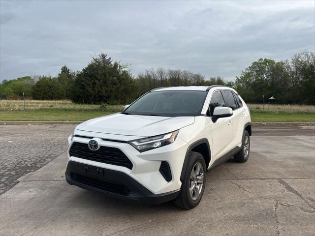2022 Toyota RAV4 XLE