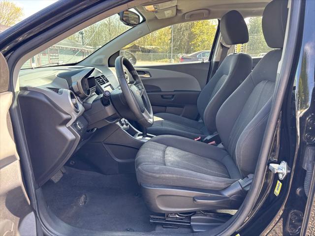 2016 Chevrolet Sonic LT Auto