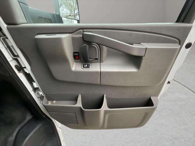 2021 Chevrolet Express Cutaway Work Van