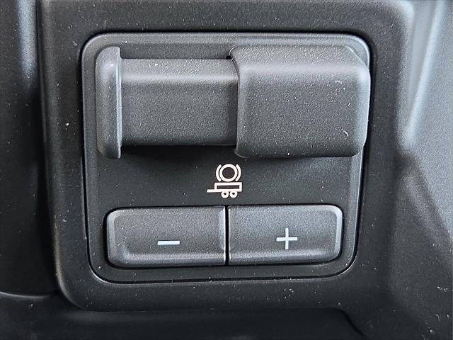 2026 Chevrolet Silverado 1500 4WD Crew Cab Short Bed Custom Trail Boss