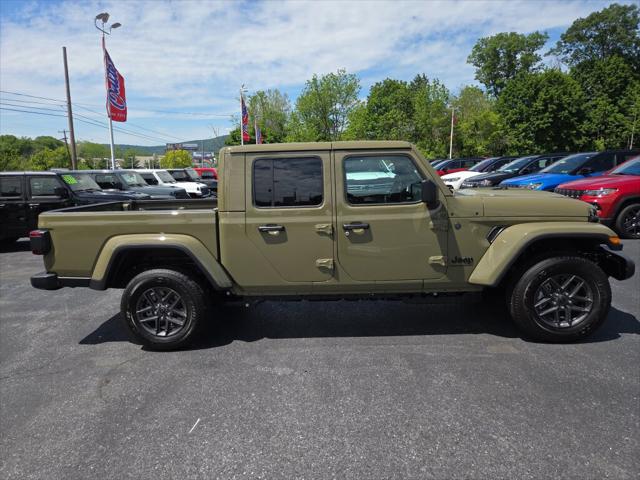 2026 Jeep Gladiator GLADIATOR SPORT S 4X4 2026 Jeep Gladiator GLADIATOR SPORT S 4X4