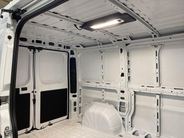 2026 Ram ProMaster Cargo Van Tradesman Low Roof 118" WB w/Pass Seat