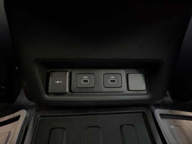 2026 Land Rover Discovery Dynamic SE