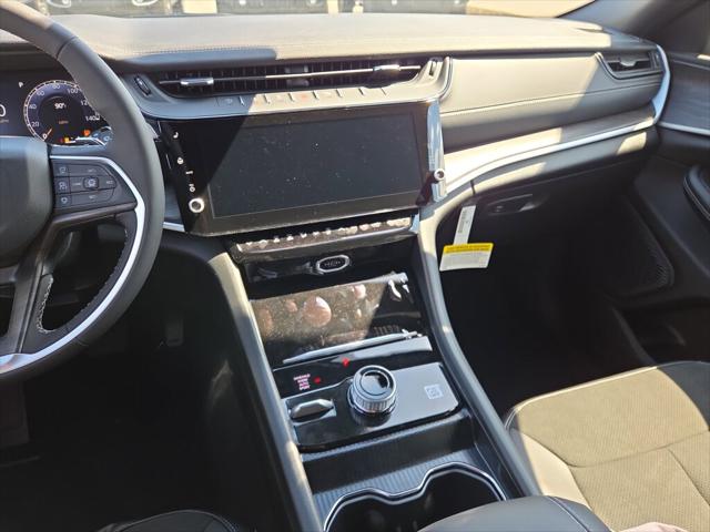 2026 Jeep Grand Cherokee Altitude 4x4
