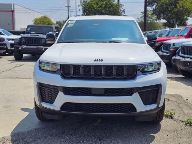 2026 Jeep Grand Cherokee GRAND CHEROKEE LAREDO ALTITUDE 4X2