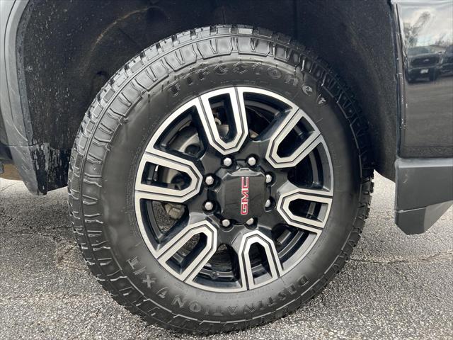 2022 GMC Sierra 2500HD 4WD Crew Cab Standard Bed AT4