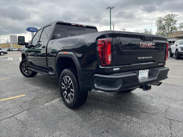 2022 GMC Sierra 2500HD 4WD Crew Cab Standard Bed AT4