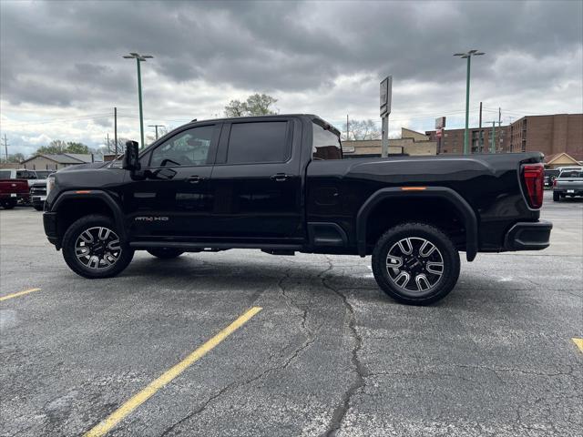 2022 GMC Sierra 2500HD 4WD Crew Cab Standard Bed AT4