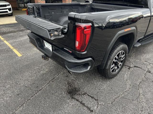2022 GMC Sierra 2500HD 4WD Crew Cab Standard Bed AT4