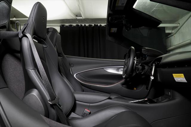 2026 McLaren Artura 2D Convertible