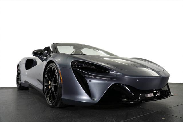 2026 McLaren Artura 2D Convertible
