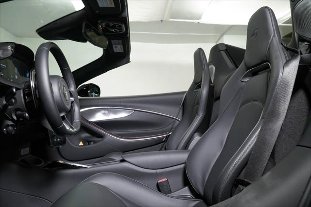 2026 McLaren Artura 2D Convertible