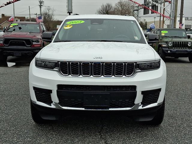 2023 Jeep Grand Cherokee L Laredo 4x4